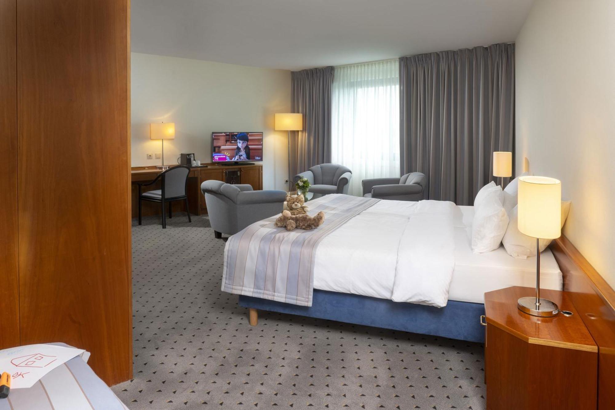 Maritim Airport Hannover 4*